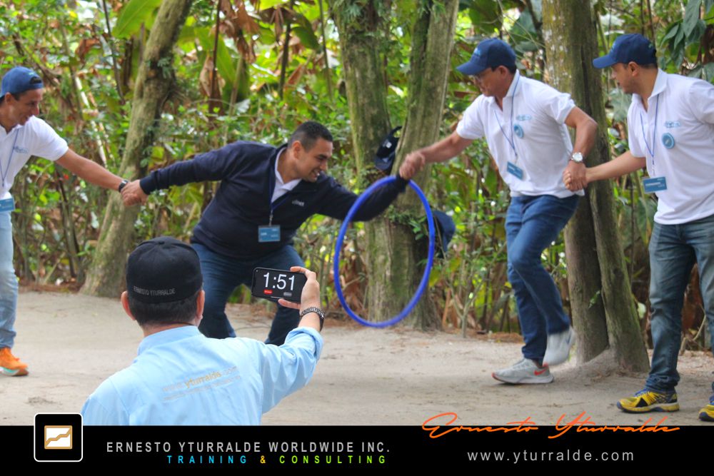 Team Building El Salvador Talleres de Cuerdas Bajas | Team Building Empresarial para el desarrollo de equipos de trabajo